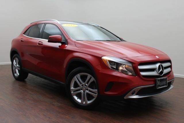 Pre Owned 2017 Mercedes Benz Gla Gla 250 4matic 4d Sport Utility